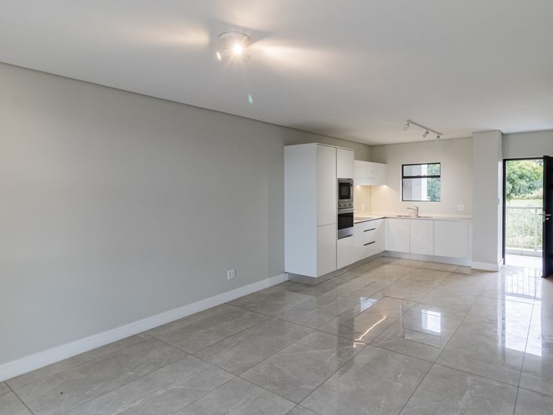 Beautiful 2 bedroom,2bathroom upstairs apartment in Serengeti Life Style Estate, Kempton Park - Photo 5