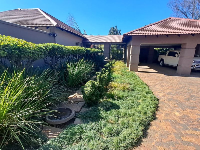 Your Dream Family Home Awaits! - Photo 4