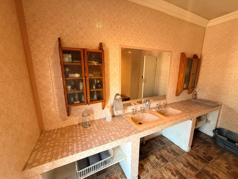 2 Homes in 1 + Borehole Bonus! - Photo 10