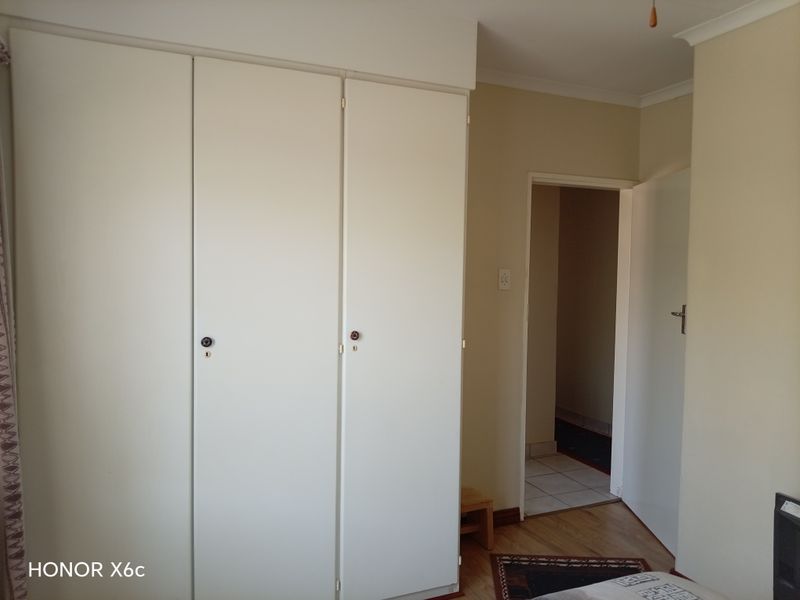 House For Sale – 3 Bedrooms - Photo 7