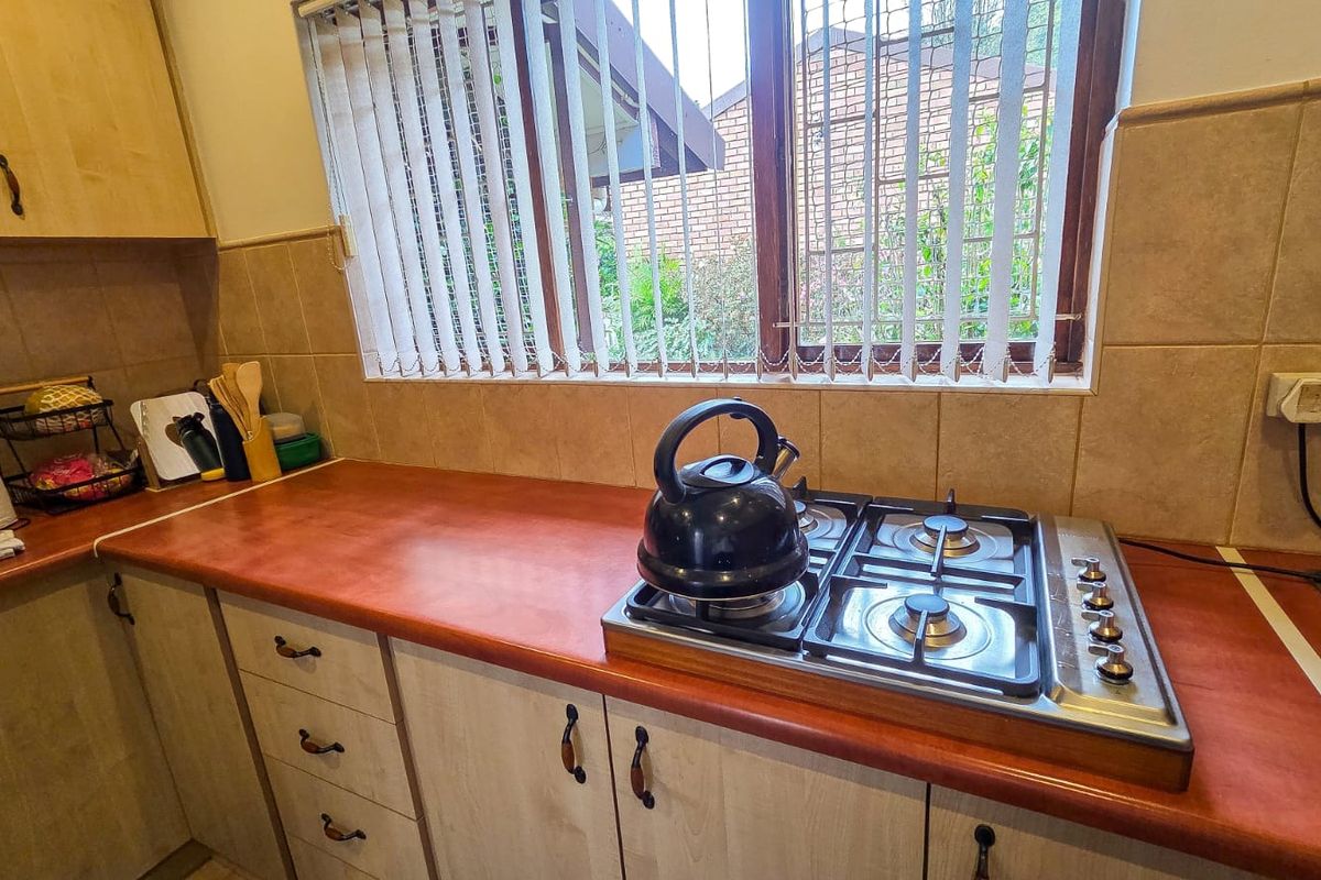 1-Bedroom Unit for Sale in Secure Retirement Village Chase Valley. - Photo 3