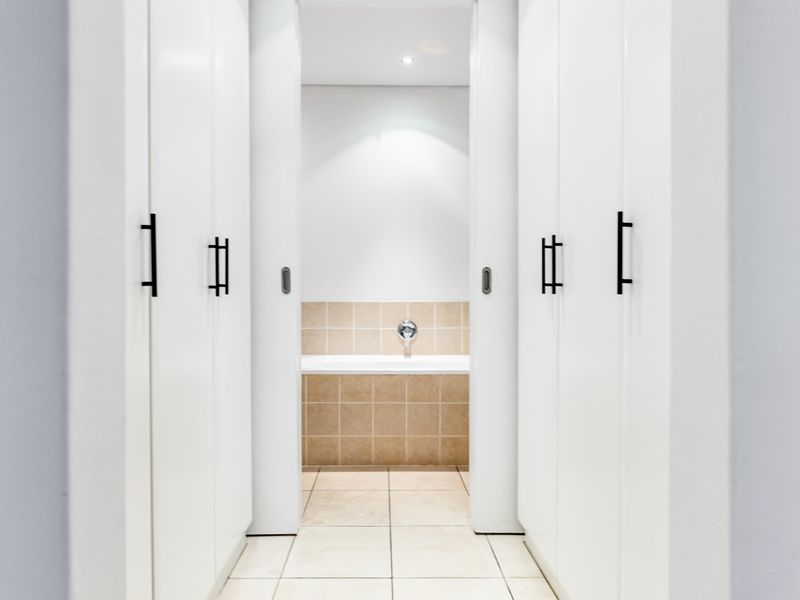 Elegant three bedroom home for sale - Photo 9