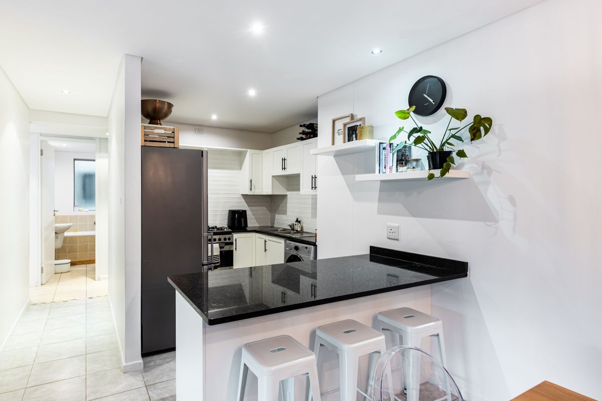 Elegant three bedroom home for sale - Photo 5