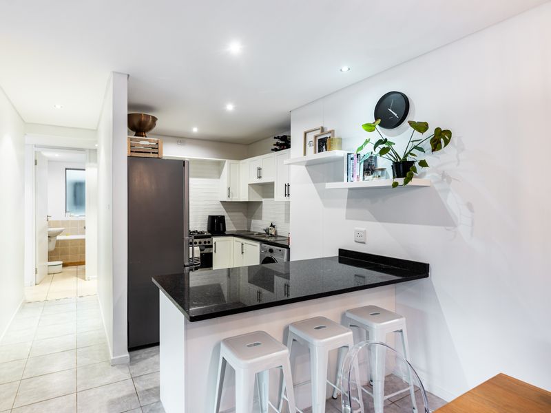 Elegant three bedroom home for sale - Photo 5