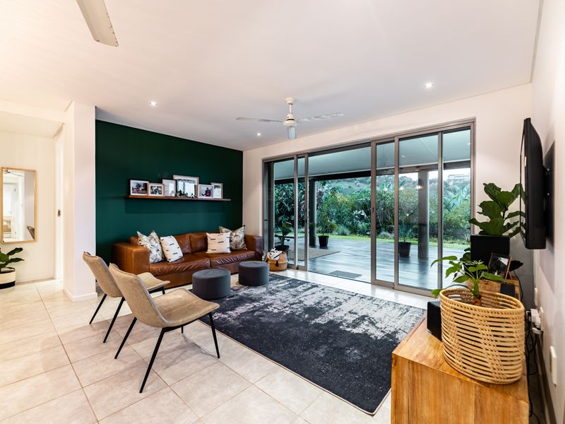 Elegant three bedroom home for sale - Photo 4