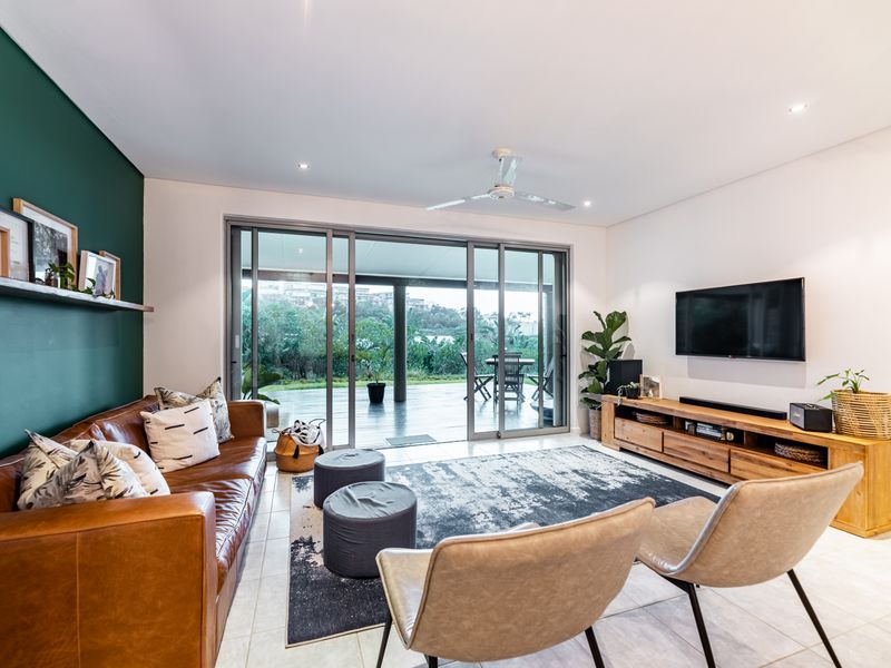 Elegant three bedroom home for sale - Photo 3