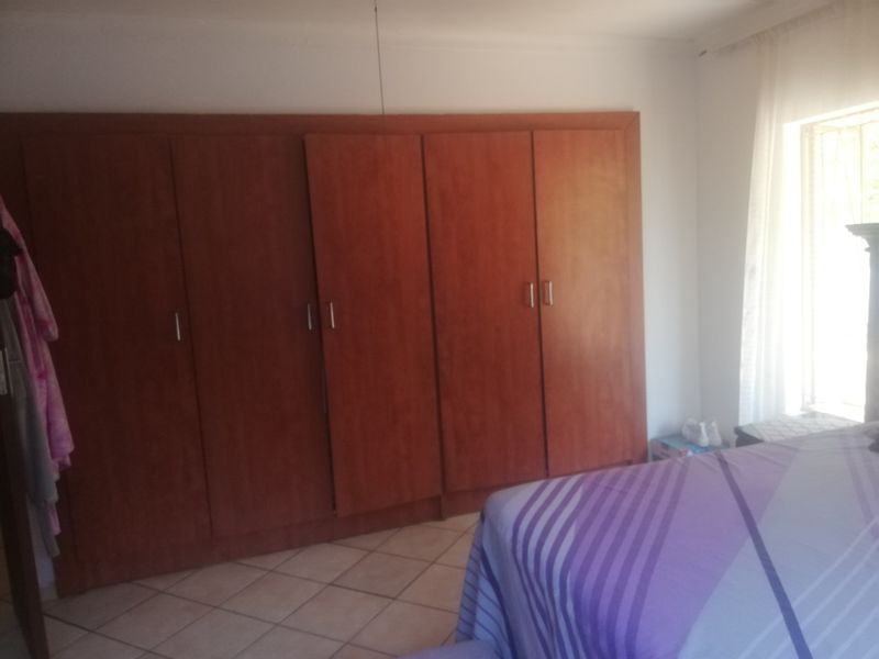 3-Bedroom Family Home for Sale - Photo 5