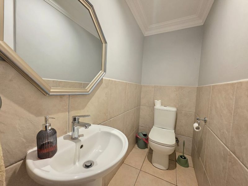 Elegant 3-Bedroom Townhouse with Fairway Views in Umhlali Golf Estate - Photo 8