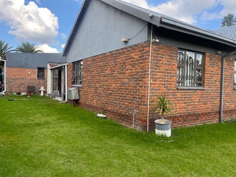 House For Sale In Secunda - Photo 8