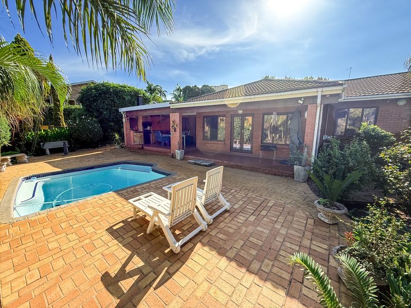 Exclusive Kildare Residence with Flat, Pool & Unmatched Privacy - Photo 2