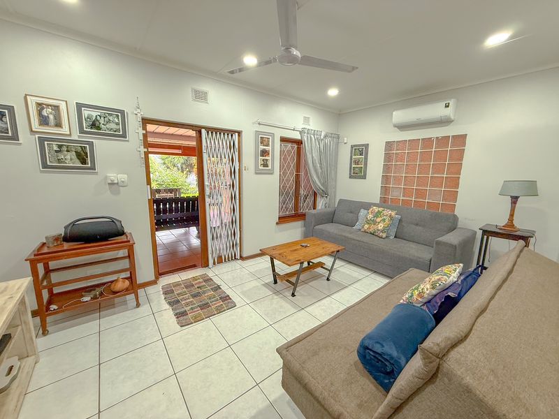 Exclusive Kildare Residence with Flat, Pool & Unmatched Privacy - Photo 10