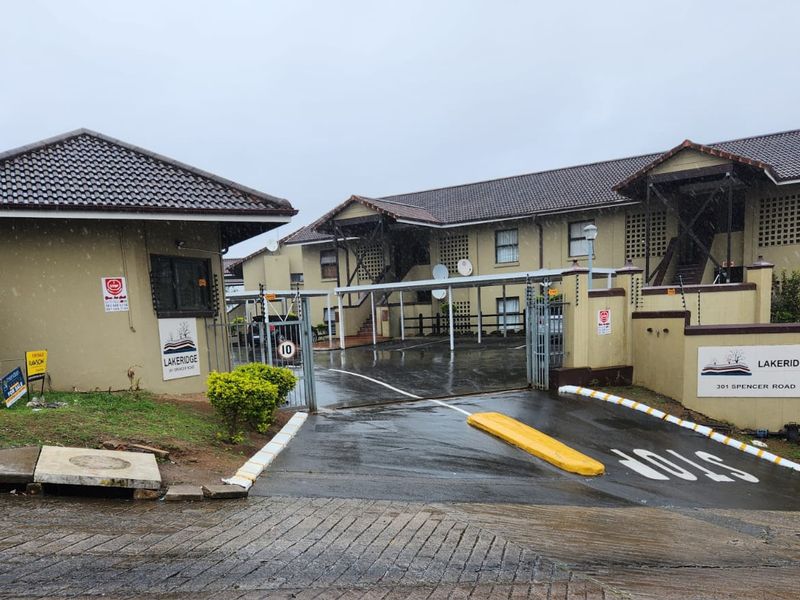 Modern and Affordable Unit – Ideal for Students, Young Professionals, or First-Time home owners - Photo 3