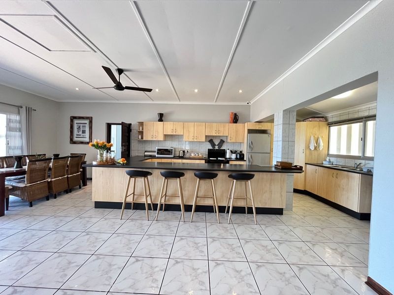 Magnificent seaside retreat - Photo 8