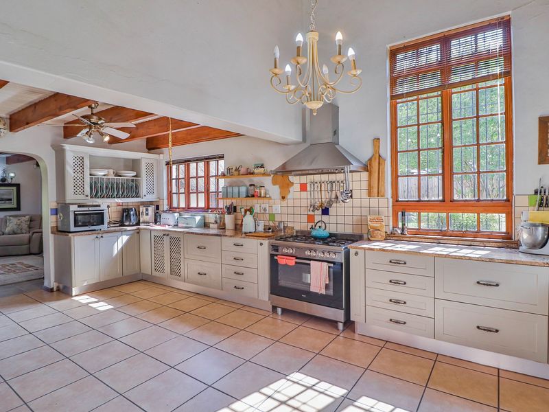 Need space to live and run a business from home? This versatile smallholding has it all!! - Photo 10