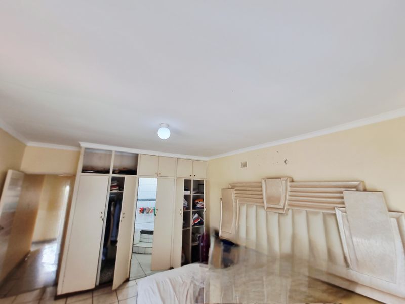 5 BEDROOM HOUSE FOR SALE - Photo 5