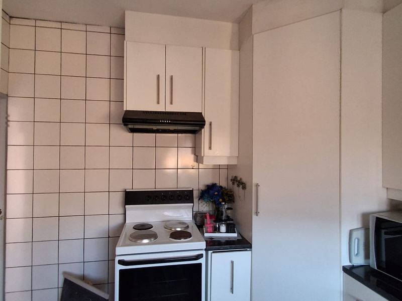 2 Bedroom Townhouse in close knit community. Three River - Photo 7