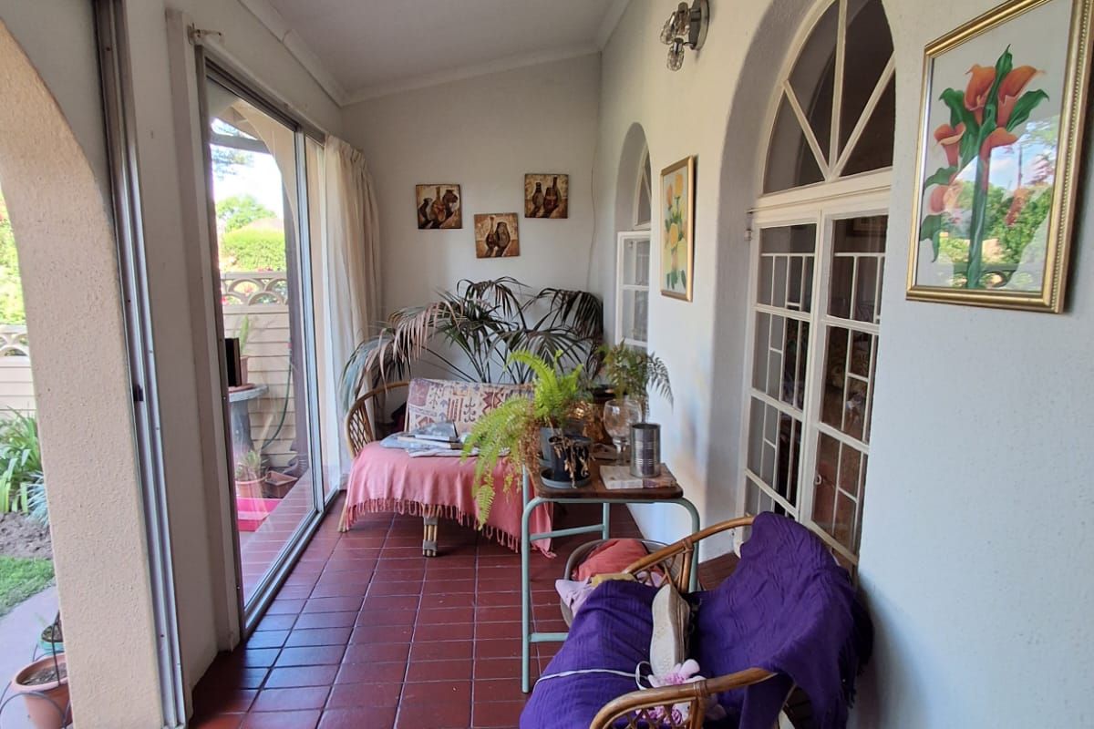 2 Bedroom Townhouse in close knit community. Three River - Photo 2