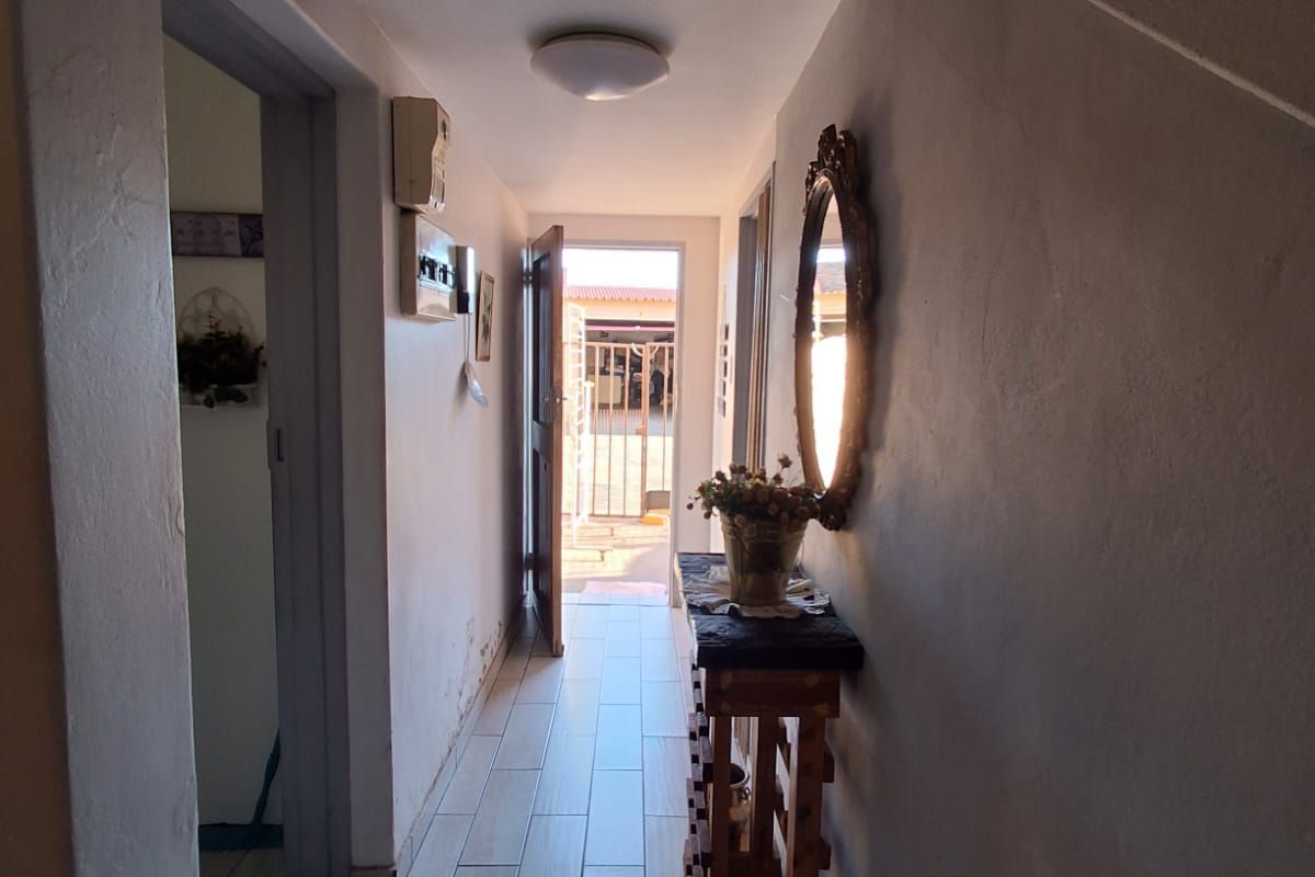 2 Bedroom Townhouse in close knit community. Three River - Photo 5