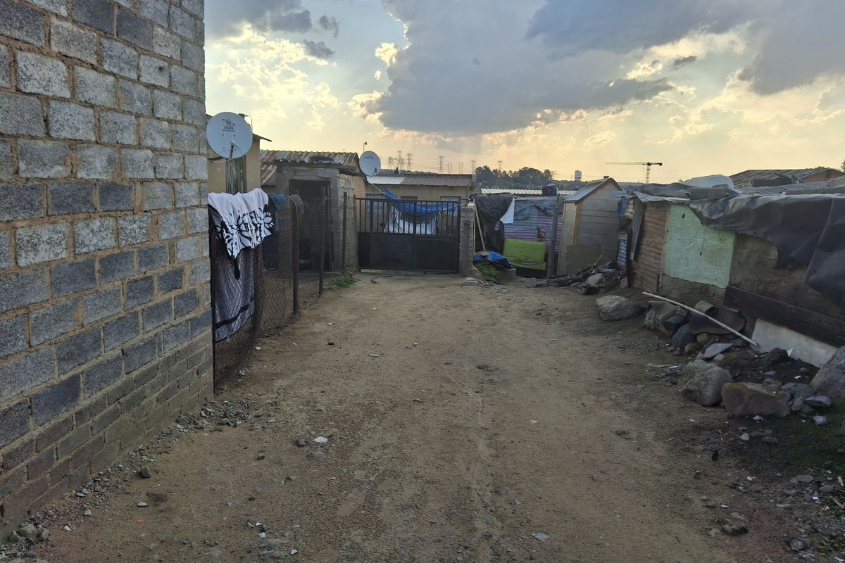 1-Bedroom RDP House for Sale in Klipfontein View - Photo 5