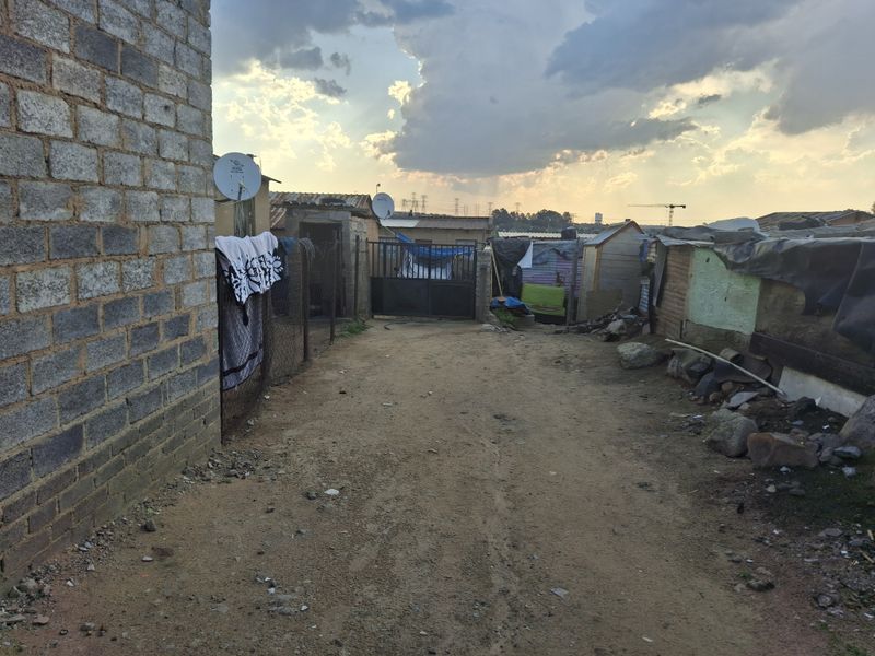 1-Bedroom RDP House for Sale in Klipfontein View - Photo 5