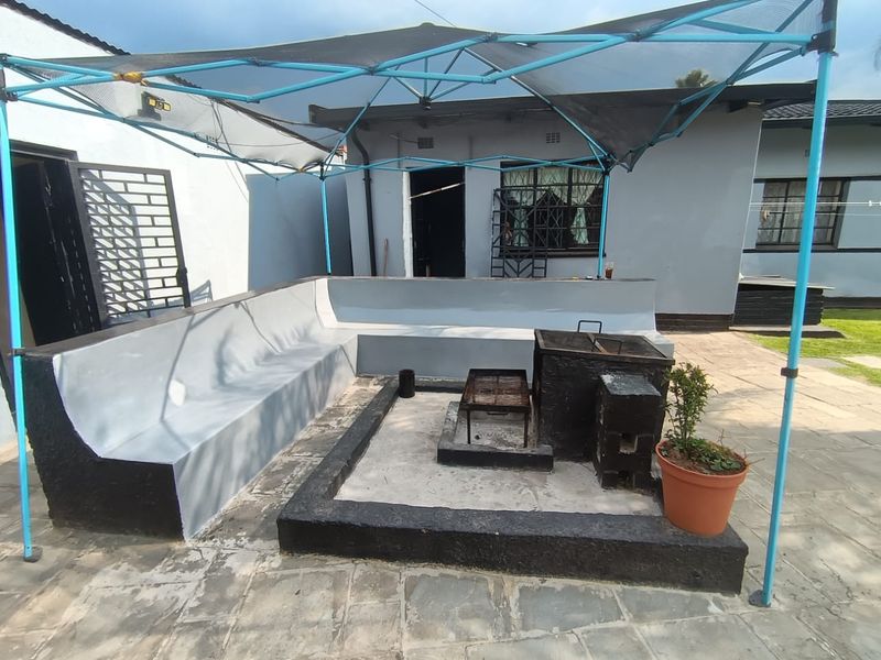 Perfectly Located Home in Dalview with Granny Flat - Photo 4