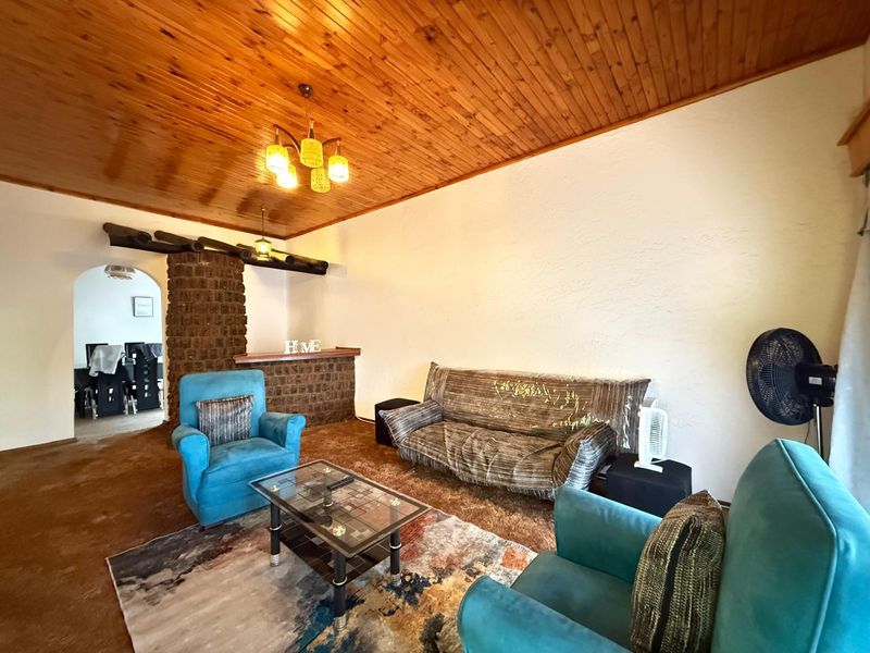 Spacious 4 Bedroom Family Home - Photo 4