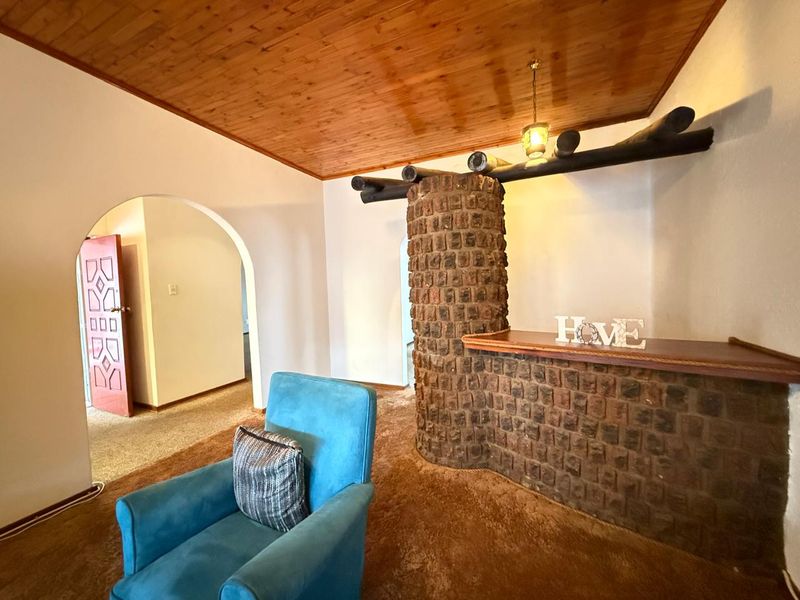 Spacious 4 Bedroom Family Home - Photo 7