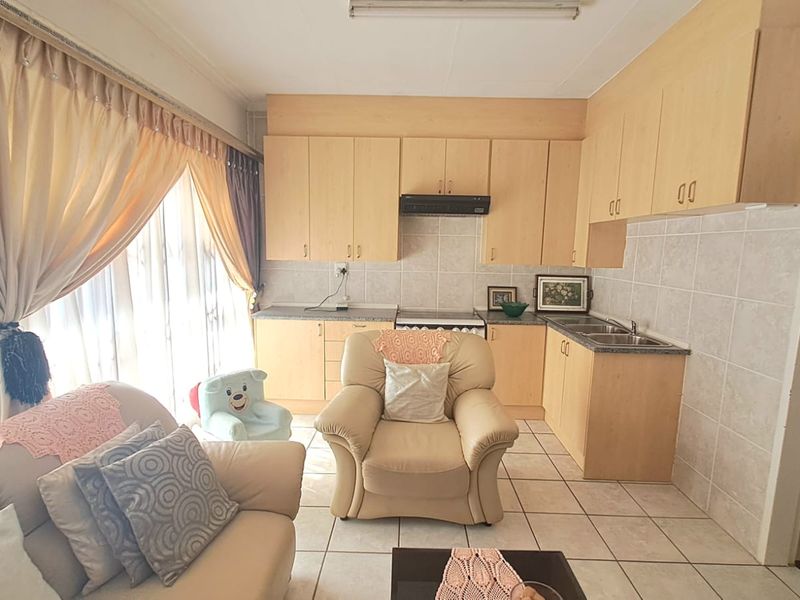 MODERN BACHELOR COTTAGE TO RENT – ARCON PARK - Photo 6