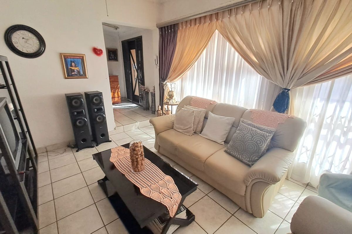 MODERN BACHELOR COTTAGE TO RENT – ARCON PARK - Photo 4