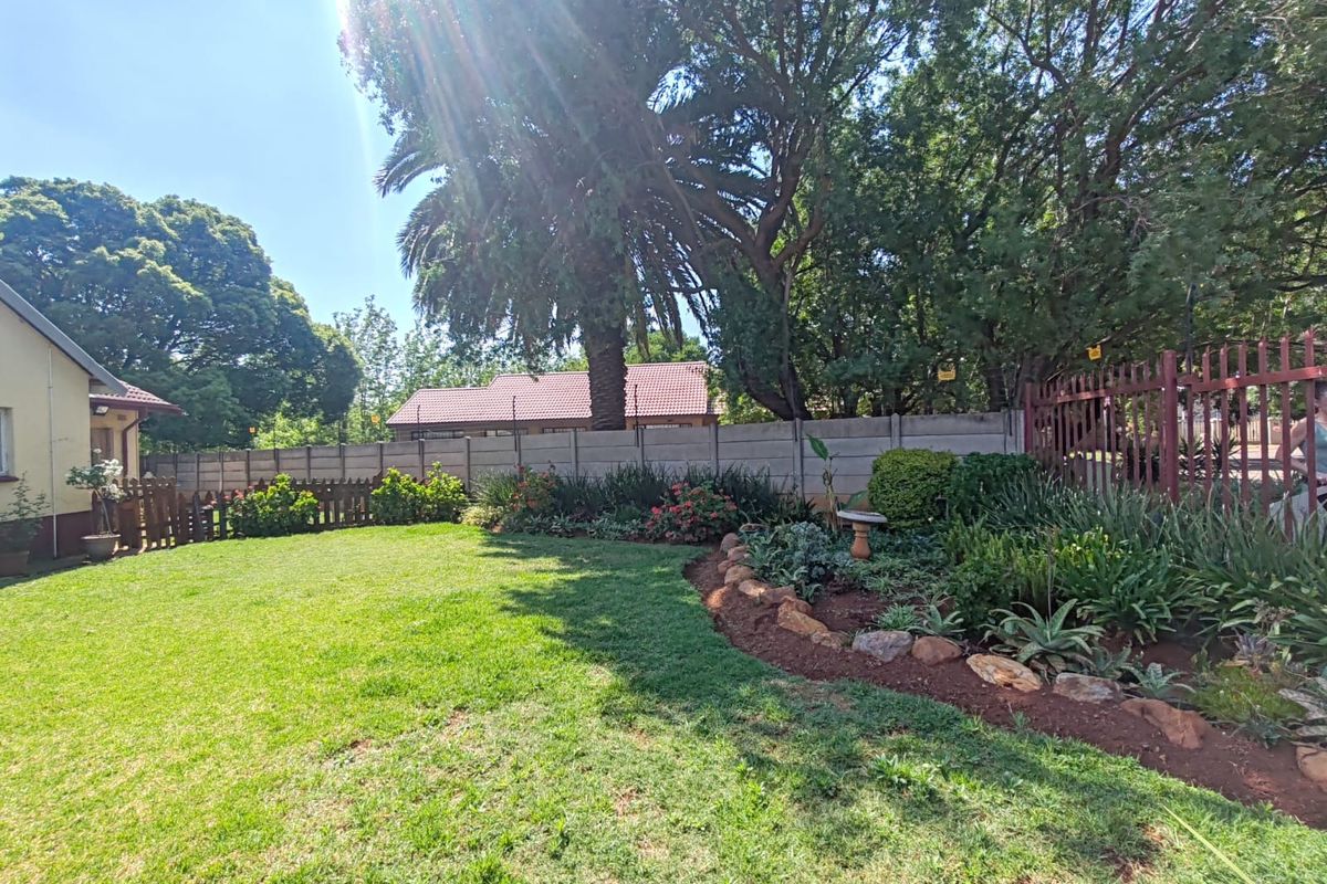 3 Bedroom House for Sale in Krugersrus - Photo 4