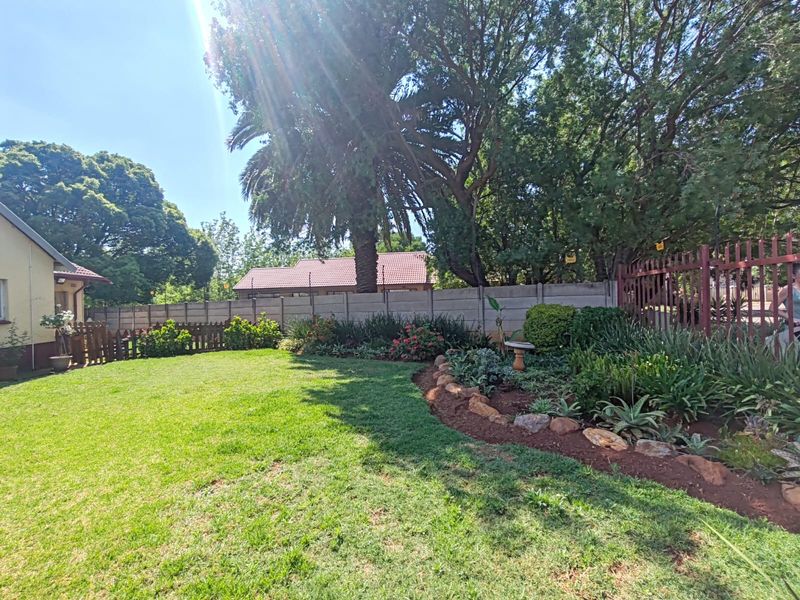 3 Bedroom House for Sale in Krugersrus - Photo 4
