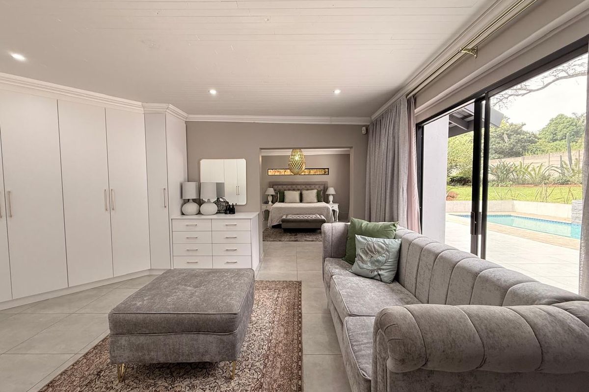 Newly Renovated Modern Luxurious Home Upper Hutten Heights - Photo 3