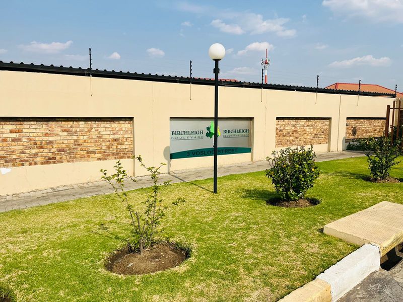 Apartment Rental Monthly In Kempton Park - Photo 3