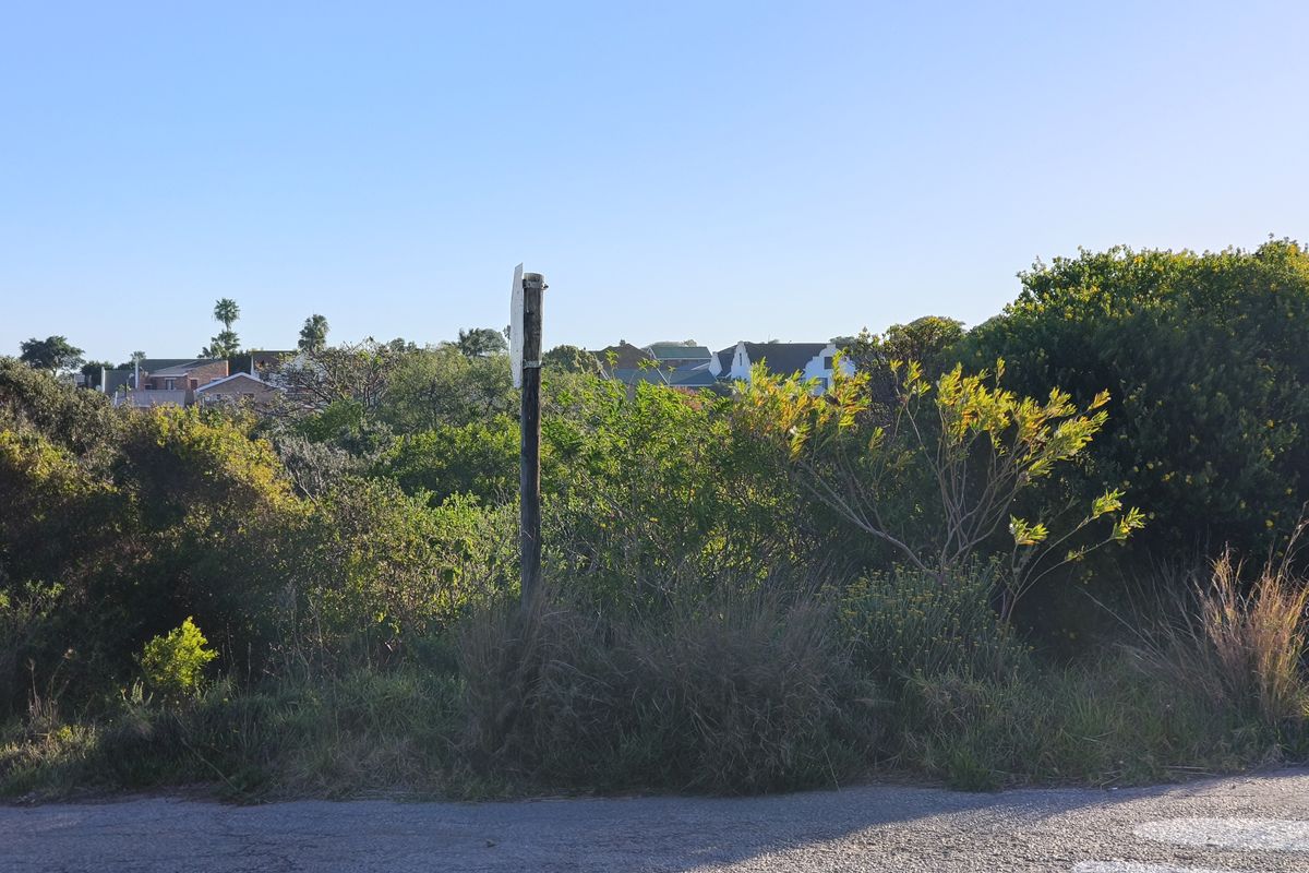 890 m2 Corner-Level Stand with Distant Sea View – Prime Opportunity - Photo 4