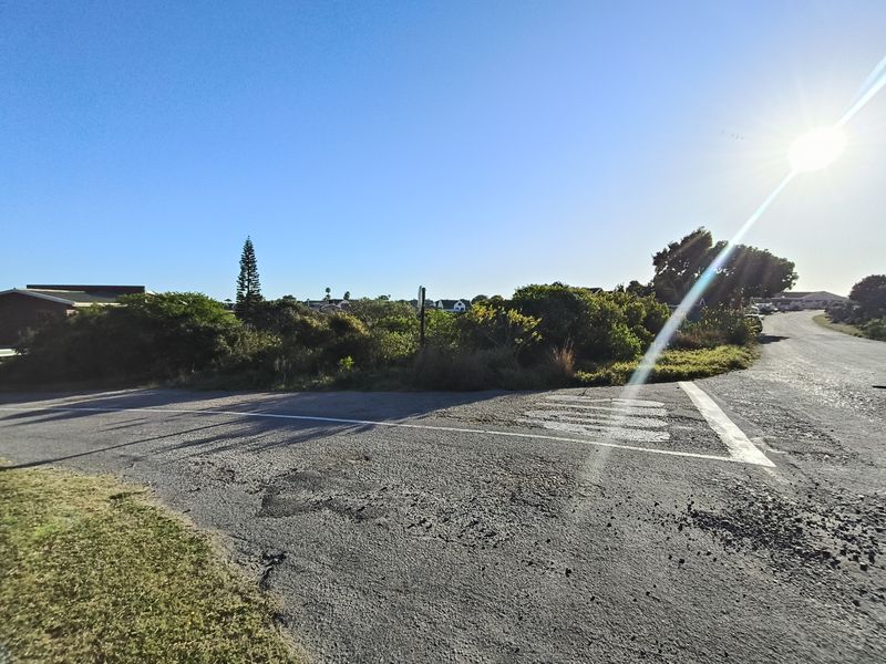 890 m2 Corner-Level Stand with Distant Sea View – Prime Opportunity - Photo 5