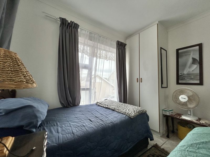 Marina Martinique Apartment with Sea Views & Pool Access - Walk to the beach - Photo 10