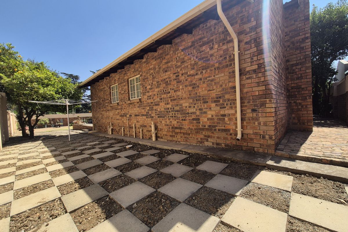 Found it! Your perfect Home in the Perfect Location! - Photo 4