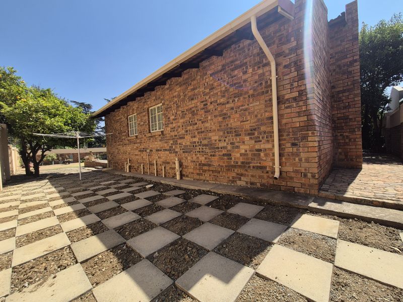 Found it! Your perfect Home in the Perfect Location! - Photo 4