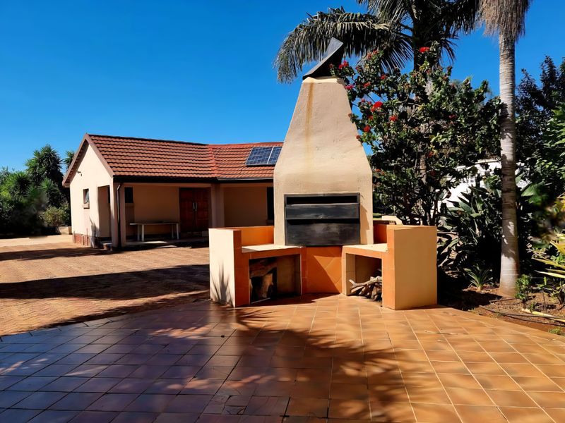 6 Bedroom House for Sale in Bendor - Photo 6