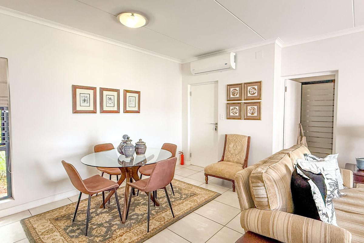 Super Neat Unit in Ballito Hills - Photo 2