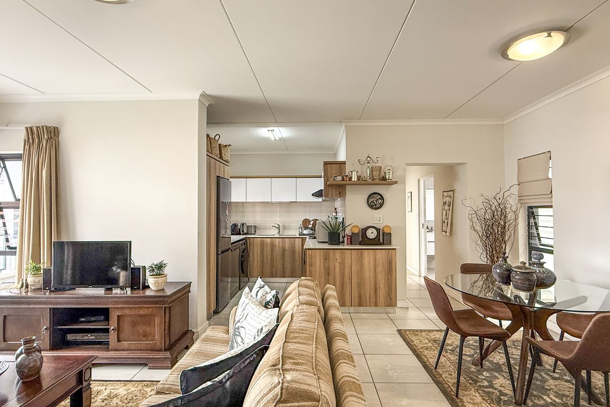 Super Neat Unit in Ballito Hills - Photo 4