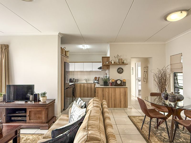 Super Neat Unit in Ballito Hills - Photo 4