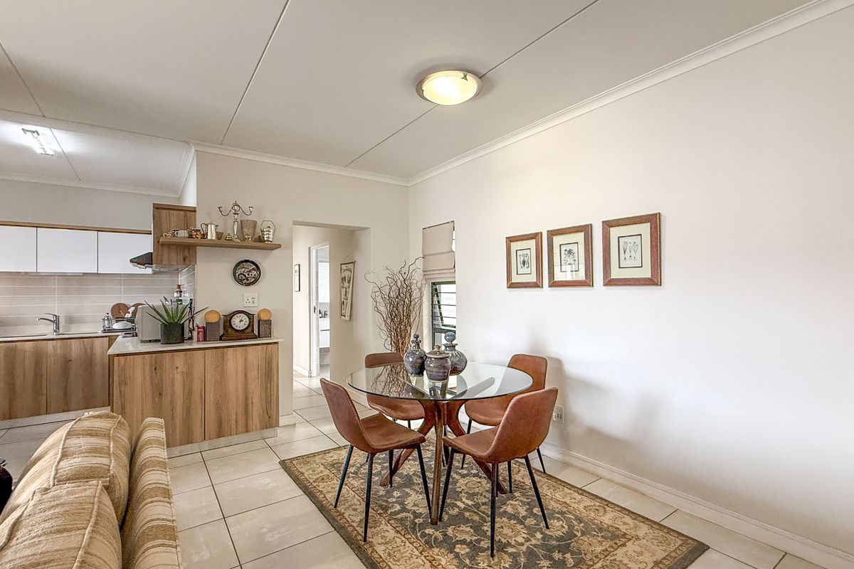 Super Neat Unit in Ballito Hills - Photo 5