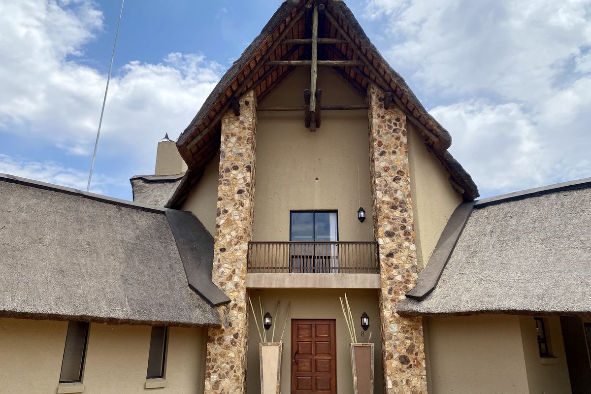 African Dream House for sale at Zebula Golf Estate & Spa - Photo 5