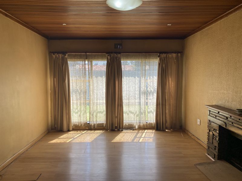 3 Bedroom House with a Flatlet\Teenage Pad Boksburg South - Photo 7