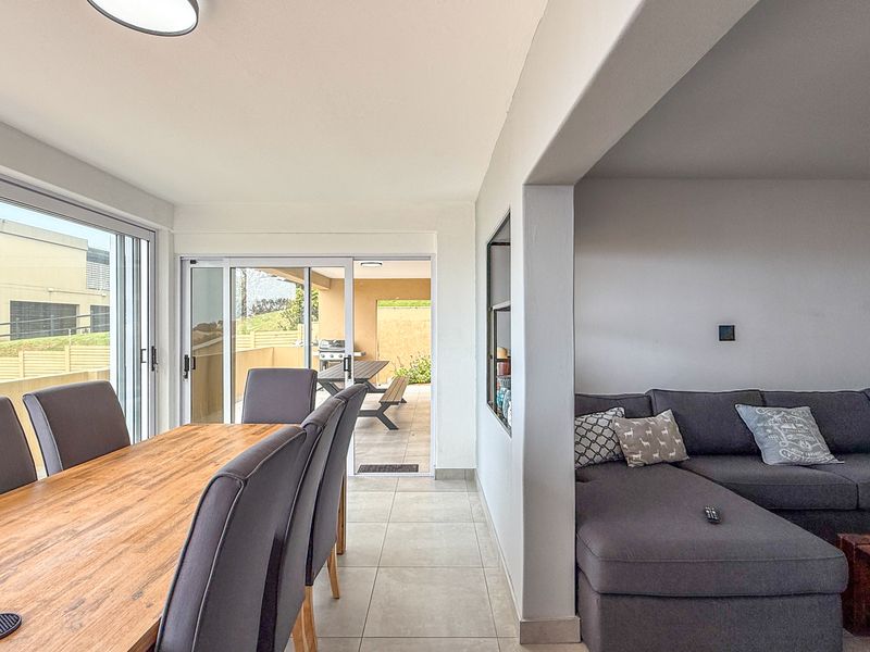 Stunning 3-Bedroom Apartment with Sea Views in Siesta - Photo 7