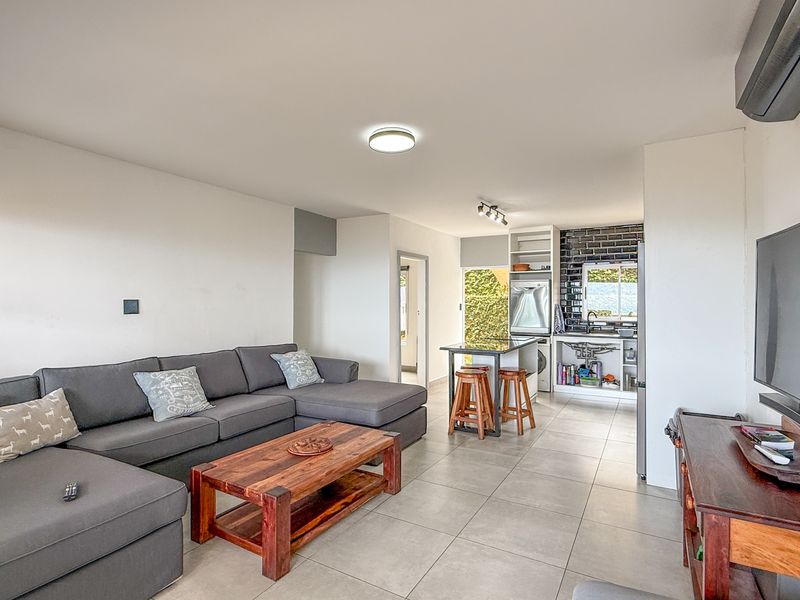Stunning 3-Bedroom Apartment with Sea Views in Siesta - Photo 3