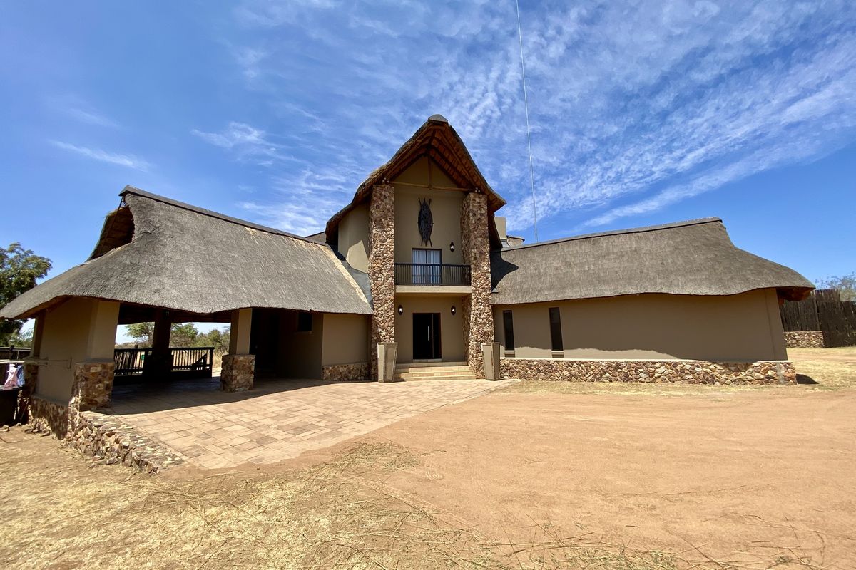 African Dream House for sale at Zebula Golf Estate & Spa - Photo 3