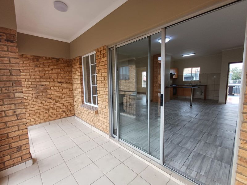 Spacious apartment up for grabs! - Photo 2