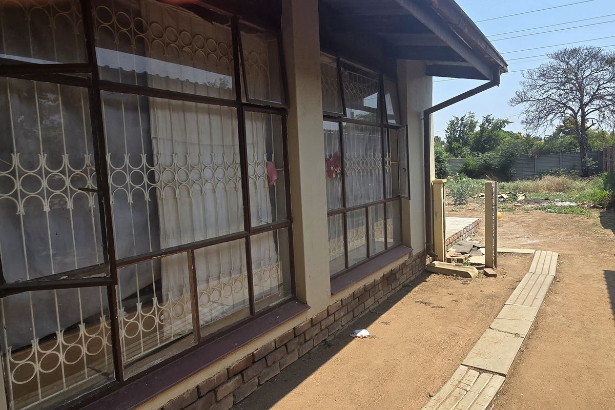 3 Bedroom House for Sale in Polokwane Central - Photo 3